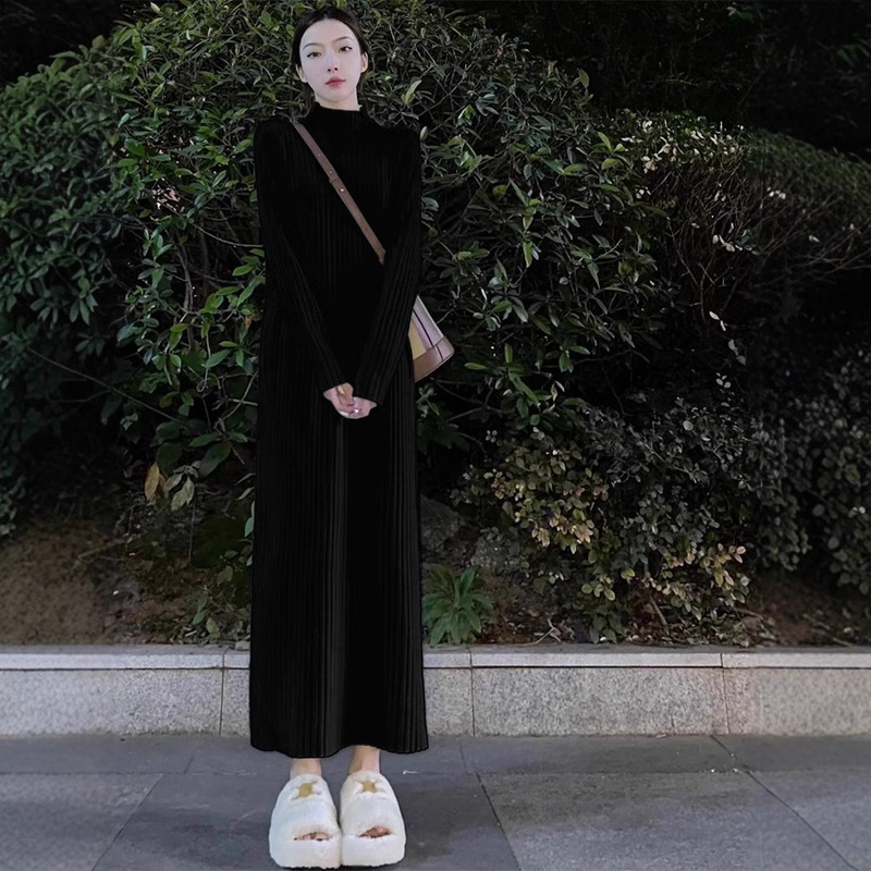 初早秋白色长裙针织连衣裙子女2025新款大衣内搭打底中长款毛衣裙|undefined
