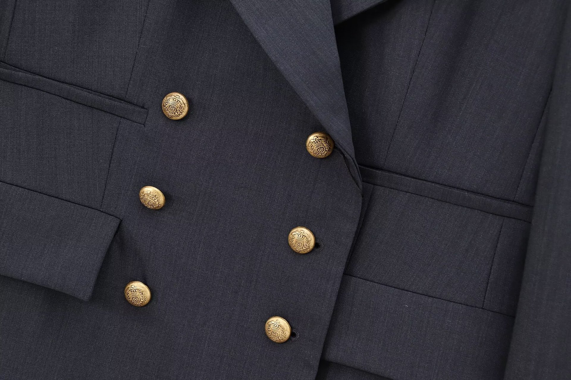 GraceChic 8665 - Autumn New Women's Fashion European And American Style With Button Decoration Short Suit + Flared Pants Set_voghion.com