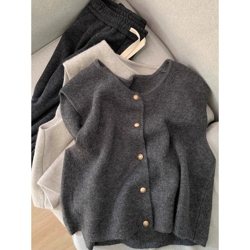 High-End Metal Button Knitted Vest for Women Spring, Autumn and Winter Sleeveless Top Korean Style Pure Color Waistcoat Soft Waxy Sweater