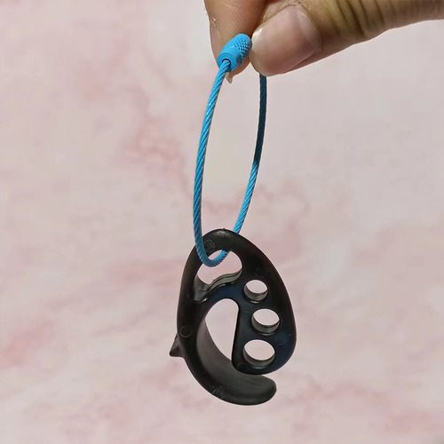 Ultimate Frisbee buckle Frisbee clip portable pendant buckle clip anti-slip outdoor sports competition competition flying saucer clip buckle