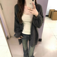 慵懒风时尚貂绒软糯毛衣女外套秋季新款宽松纯色v领针织开衫上衣