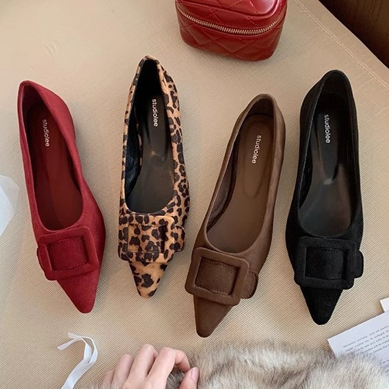 Grape Mom primavera nuevo temperamento pequeño puntiagudo de cercanías hebilla cuadrada todo fósforo gamuza boca baja estampado de leopardo zapatos individuales mujeres nuevo estilo