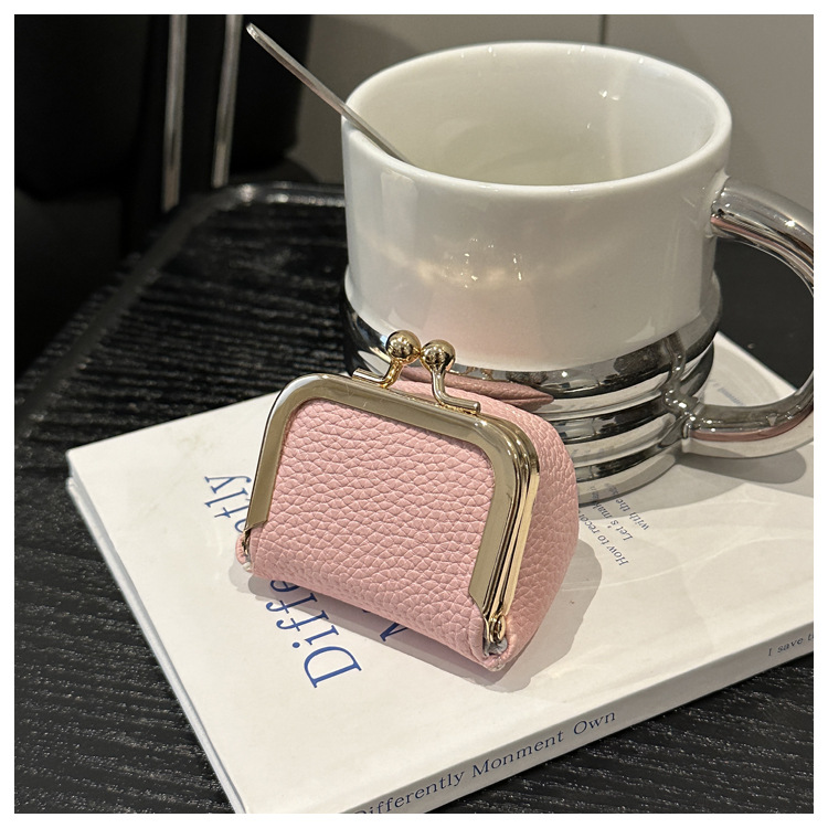 Elegante piccola borsa pochette quadrata da donna da sera_voghion.com
