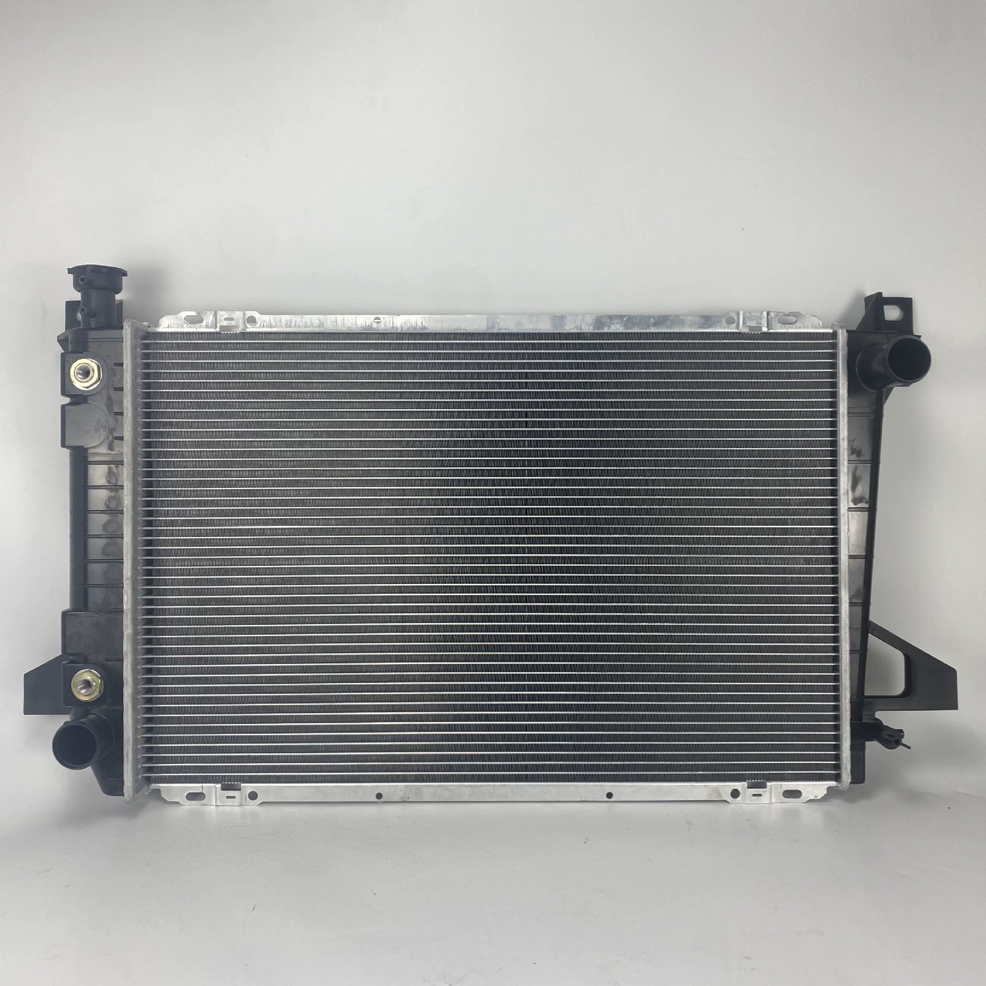 Прямые продажи радиаторов от производителя, подходят для Ford FORD E5TH8005LB/E5TH800