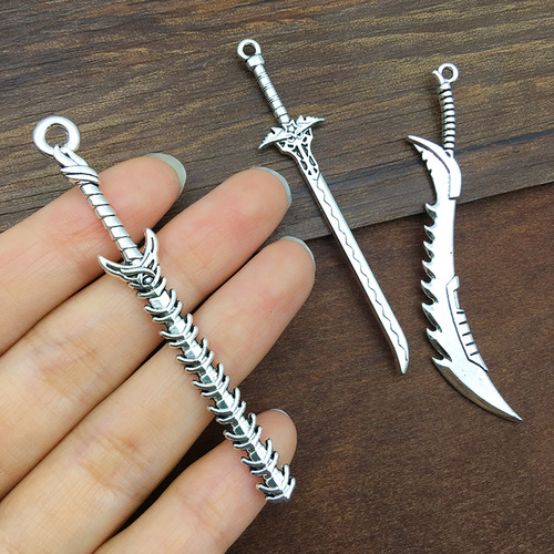 A single sword alloy pendant accessory decorative accessory, retro DIY sword accessory, long sword accessory, keychain