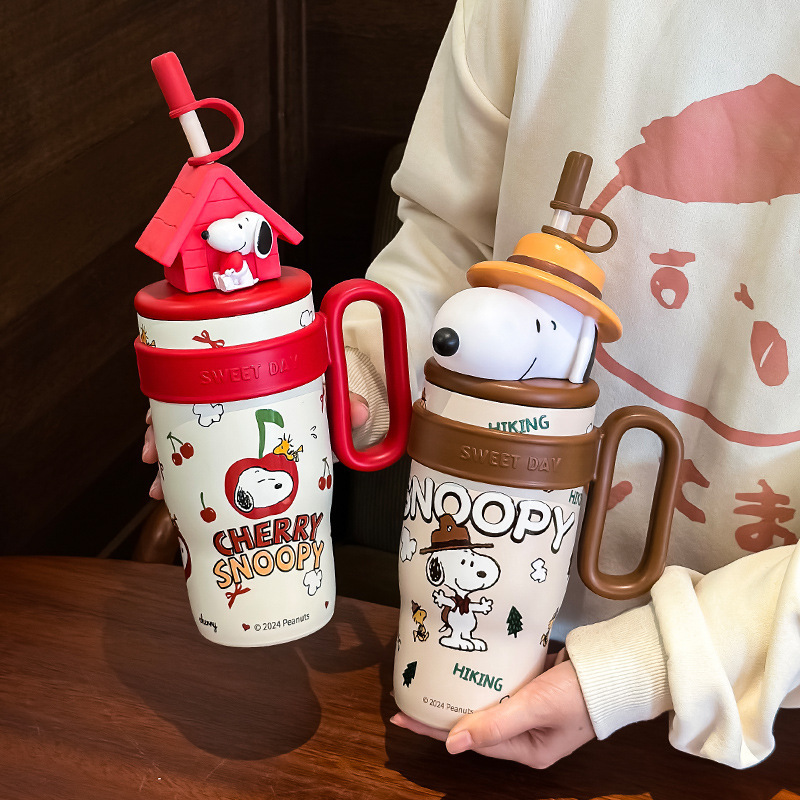 Snoopy Large Capacity 316 Stainless Steel Insulated Cup for Girls, High-Quality Giant Water Bottle, Cute New Model for Students Snoopy Large Capacity 316 Stainless Steel Insulated Cup for Girls, High-Quality Giant Water Bottle, Cute New Model for Students