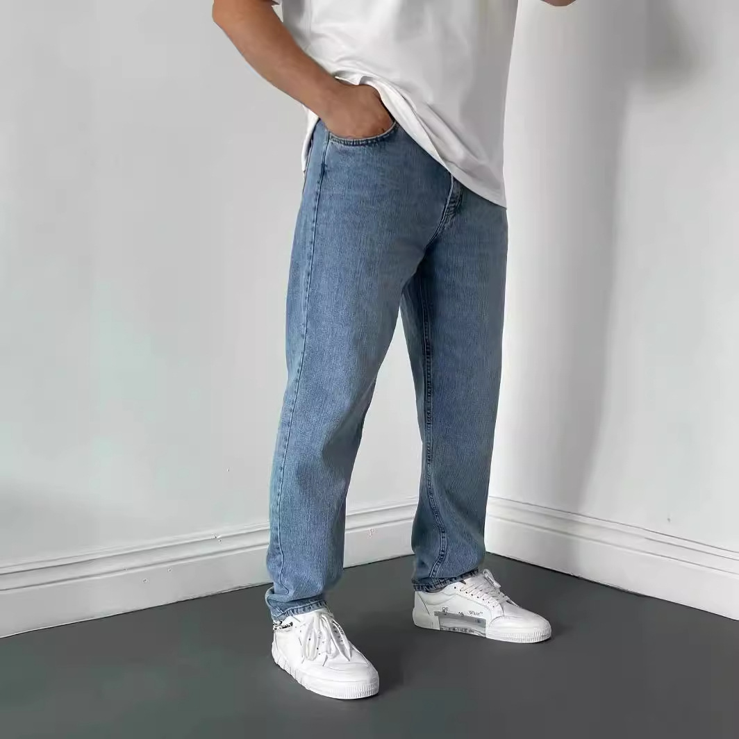 Jeans ajustados para hombre