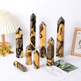 水晶工艺品;宝石工艺品;招财摆件