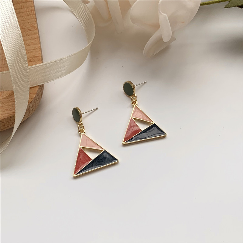 Nihaojewelry Korean Style Contrast Color Drop Oil Triangle Earrings Wholesale Jewelry display picture 4