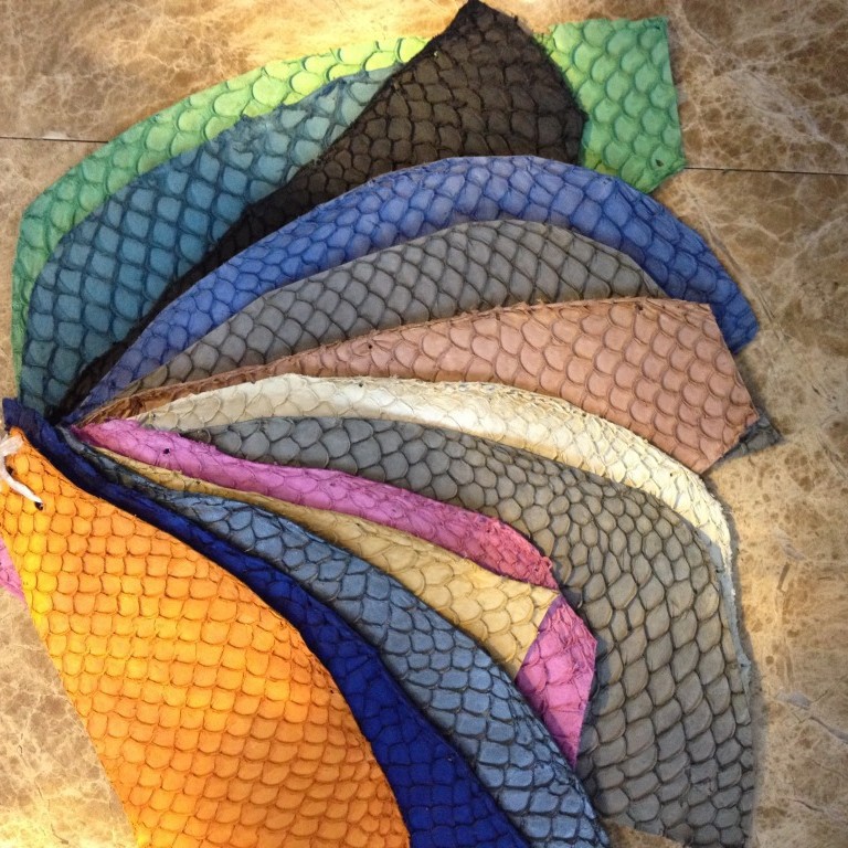 厂家批发 哈牛真皮 鱼皮 彩色真鱼皮有现货 可来样成品