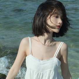 法式桔梗初恋白色吊带连衣裙2023夏季新款小个子短款海边度假裙子