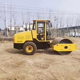 土壤耕整机械;挖掘机械;路面机械