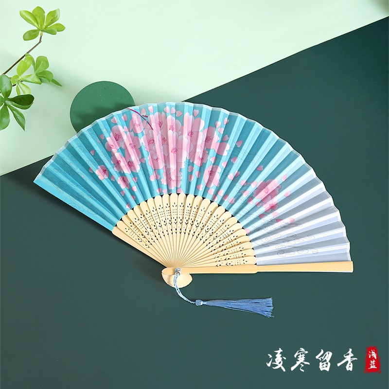 Ventilador plegable de estilo chino de verano estilo antiguo de alta gama Hanfu cheongsam abanico chino abanico de baile plegable para niños abanico de bambú