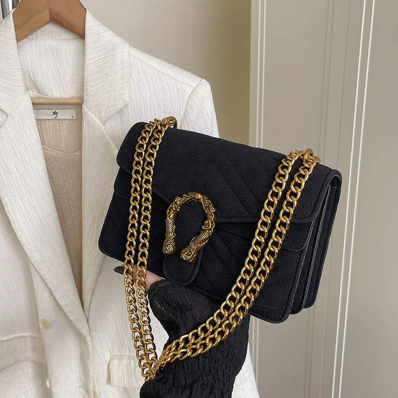 Cross-border Suede Dionyor Bag Winter New Fashion Crossbody High-end Dinner Vintage Small Square Bag Foreign Trade Chain Women's Bag