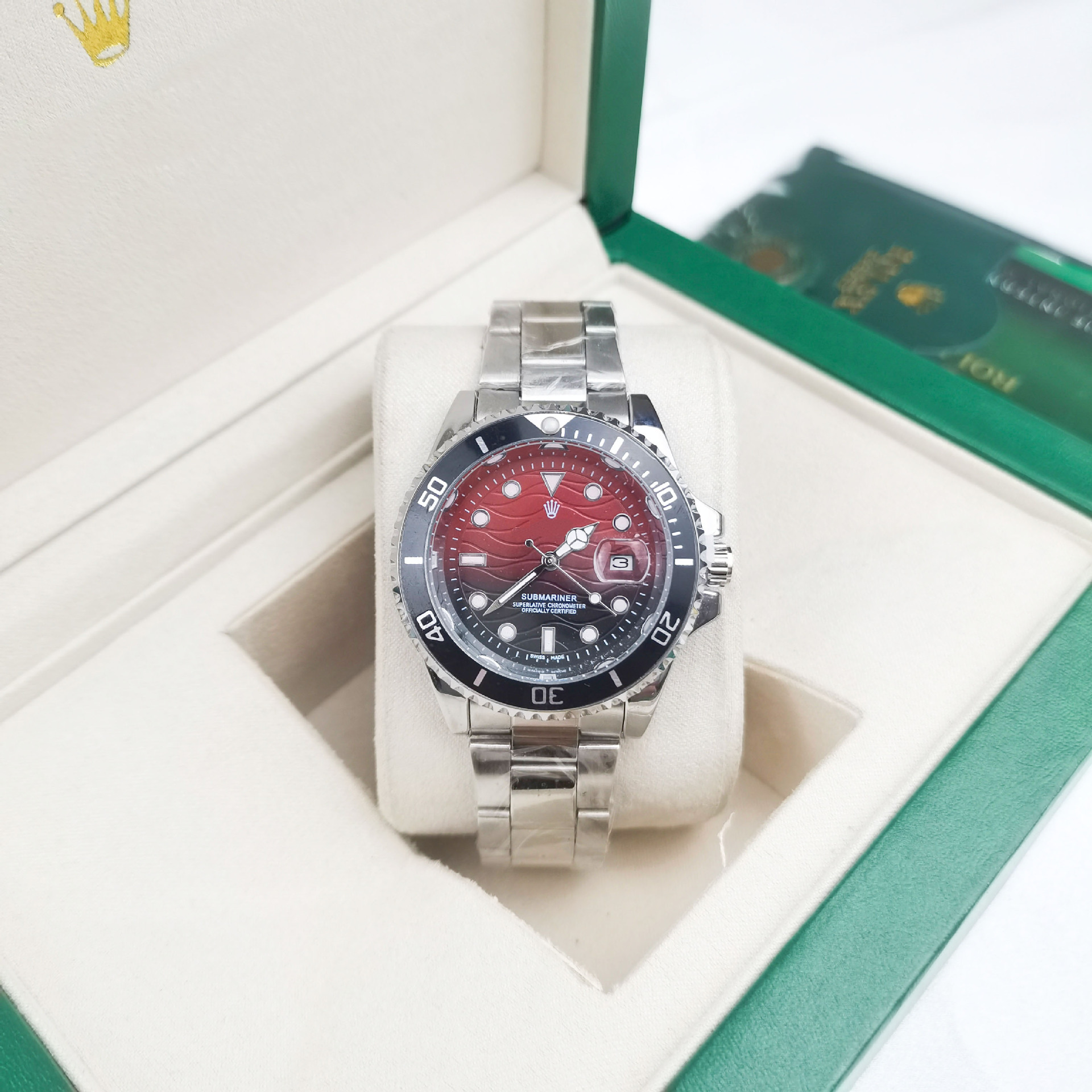 Color changing water ghost black circle red and black face