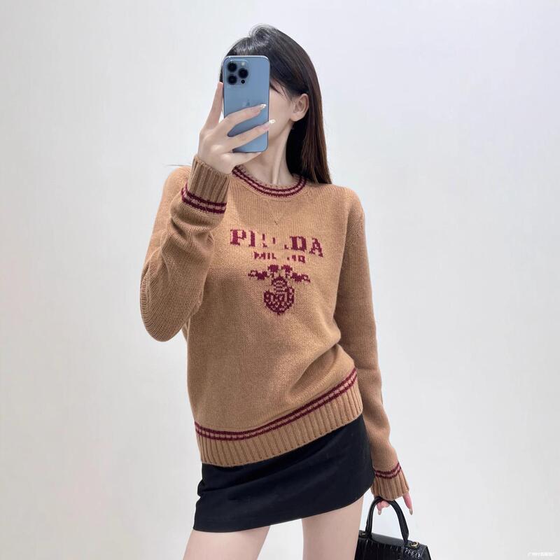 Nanyou P's New Autumn and Winter 25 High-End Version Color-Blocked Letter Jacquard Wool Round-Neck Long-Sleeve Knitted Sweater for Women Nanyou P's New Autumn and Winter 25 High-End Version Color-Blocked Letter Jacquard Wool Round-Neck Long-Sleeve Knitted Sweater for Women