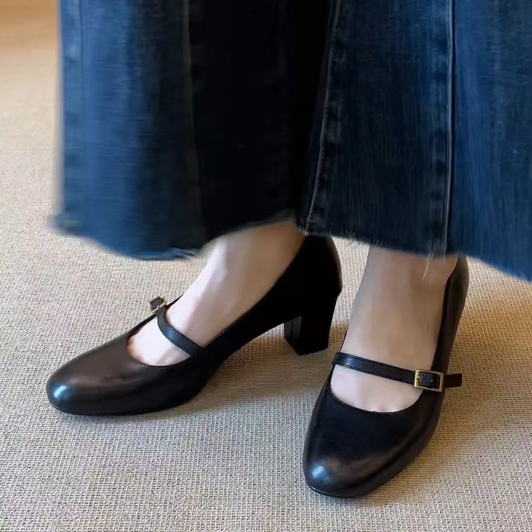 2026 verano retro cabeza redonda hombre perezoso un pedale de color sólido grueso Mary Zhenzhao zapatos de moda de viaje simple