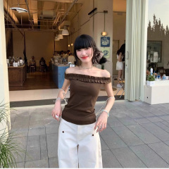 スイートスタイルイヤリングワンショルダーオレンジ半袖Tシャツレディース夏シックなスリムフィットホットガールショートトップ