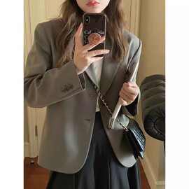 2026春秋小西装外套女休闲百搭英伦风灰色短款ins西服小个子上衣