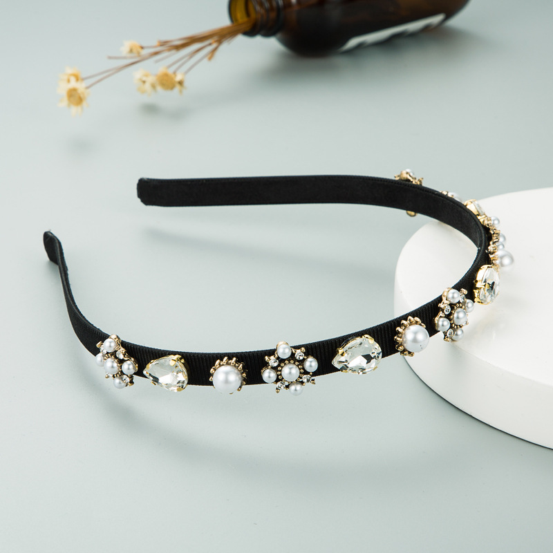 Neues Mit Diamanten Besetztes Perlenstirnband Aus Retro-barocklegierung display picture 4