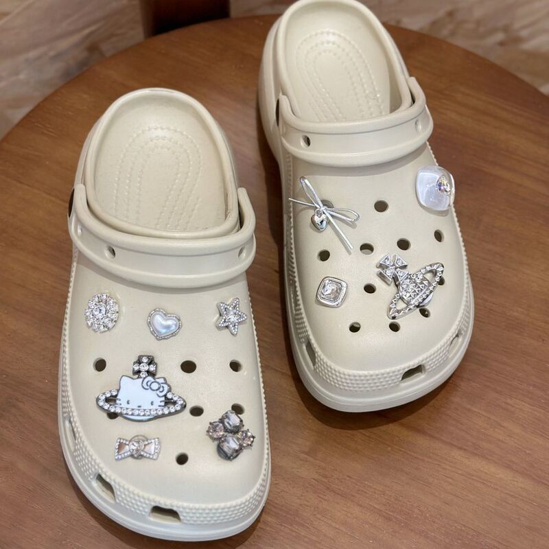 Cross-Border Lost Sweetheart Saturn Shoe Buckle Croc Shoes Accessories Shoe Flower Decoration Accessories Three-Dimensional DIY Advanced Removable