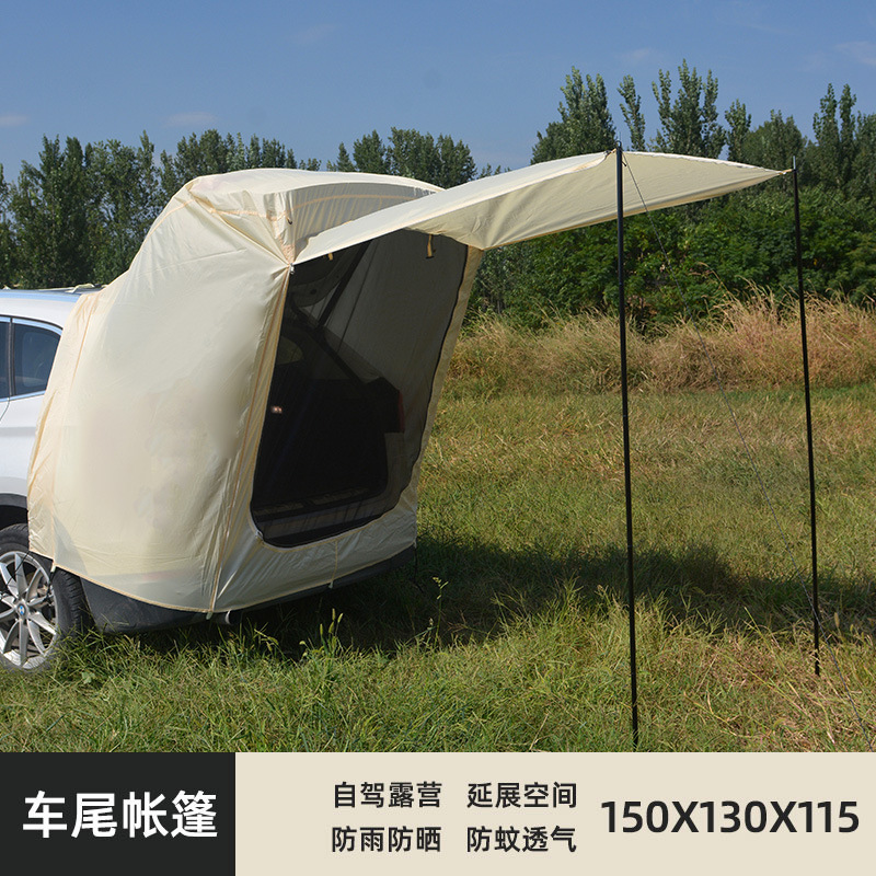 屋根テントsuv車の後ろにテントを伸ばして、自分で屋外キャンプ車の車の日除け車のサイドテントを旅行します。|undefined