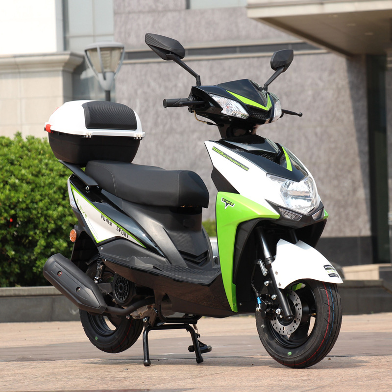 Exportación de comercio exterior 125cc pedal rápido águila motocicleta de combustible coche asistido hombre y mujer vestidos todavía llevar fuego fantasma de dos ruedas coche completo