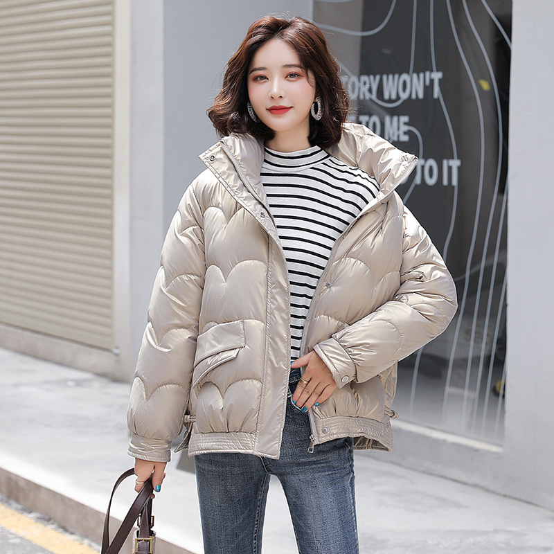 Off-Season No-Wash Glossy Polyester Cotton Jacket for Women, Short Style, 2024 Winter New Korean Version, Loose Cotton Coat, Small Cotton-Padded Jacket Off-Season No-Wash Glossy Polyester Cotton Jacket for Women, Short Style, 2024 Winter New Korean Version, Loose Cotton Coat, Small Cotton-Padded Jacket