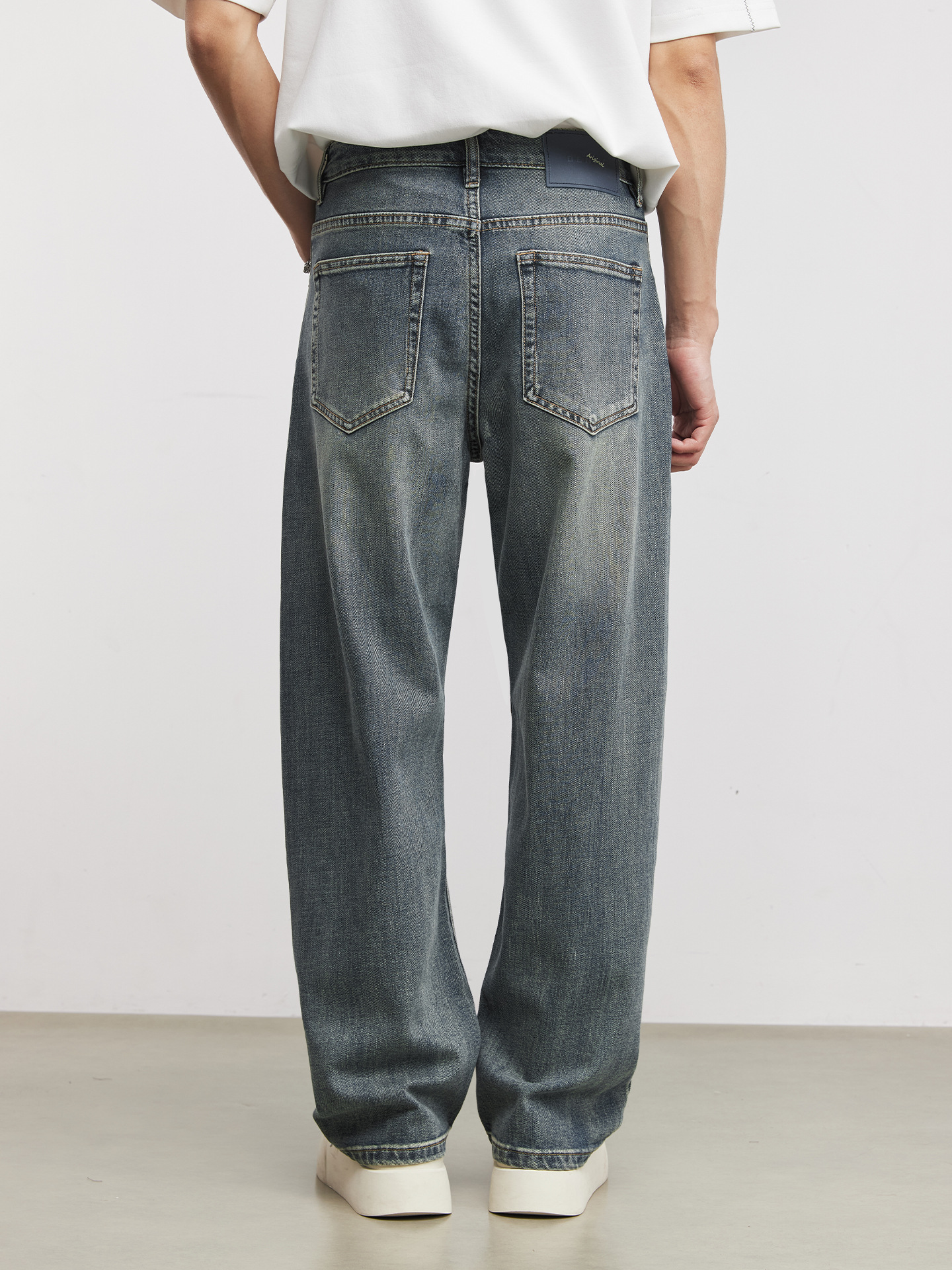 Quần jean nam ống rộng phong cách Mỹ cổ điển, hiệu ứng làm cũ, vải denim mềm mại — Màu xanh da trời