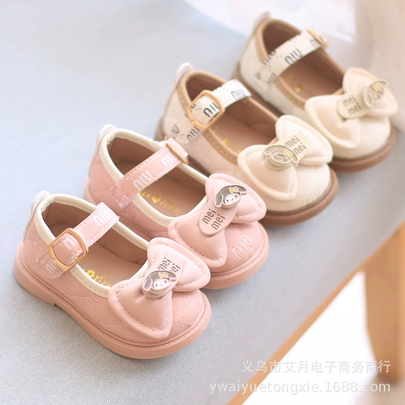 Кожаная обувь для девочек Принцесс обувь новая ступенька мягкая подошва детская обувь детская обувь весна и осень новый лук для детей