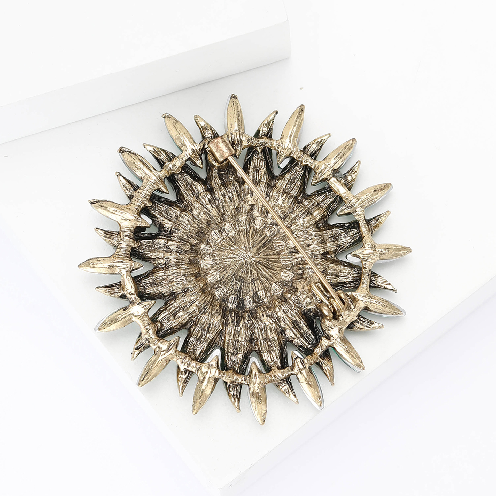 Vintage Style Style Vintage Style Pin Flower Alloy Rhinestone Women's Brooches