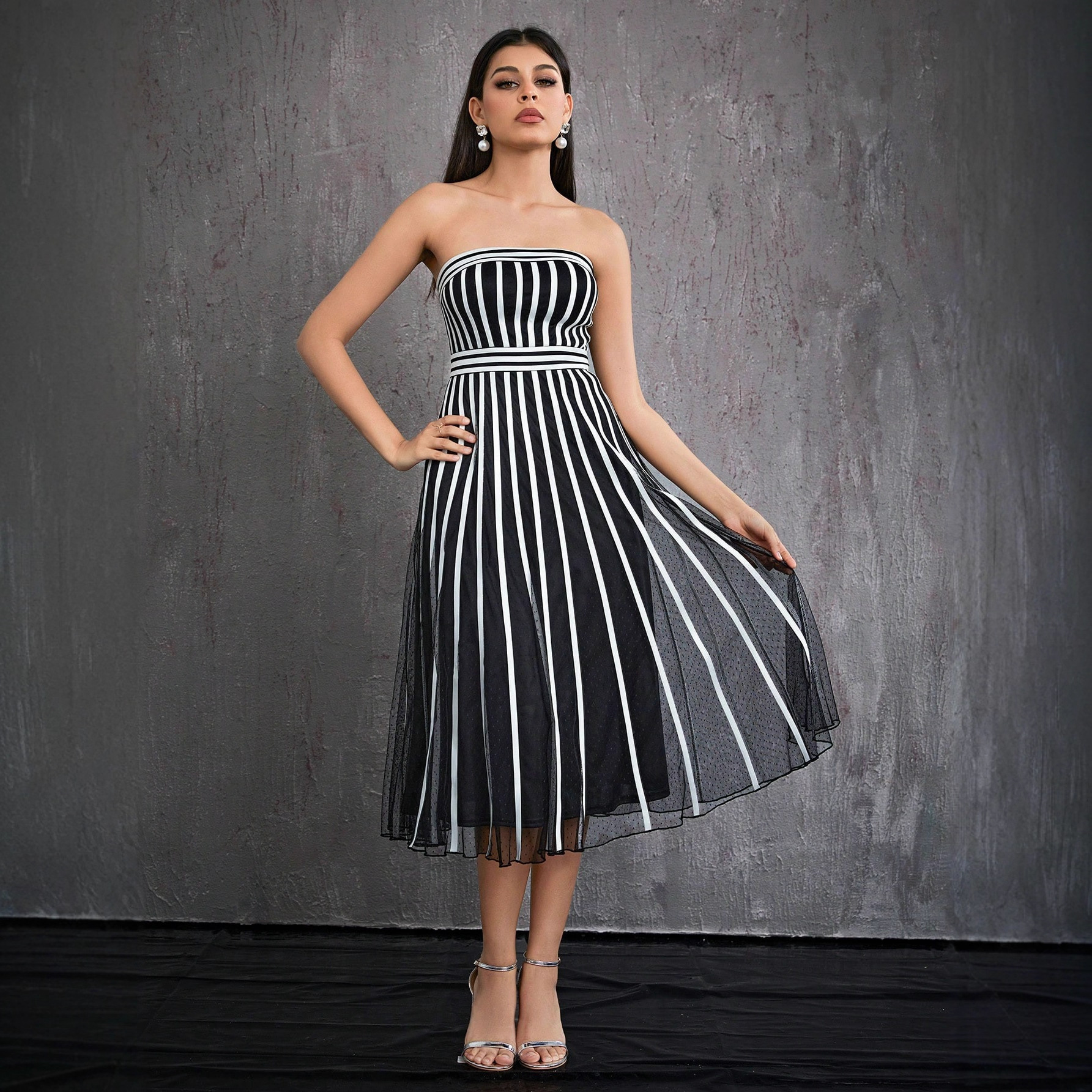 European and American Cross-Border New Style Prom Strapless Evening Dress 2026 New Vertical Stripe Dress Fashionable Women's Clothing Elegant Women
