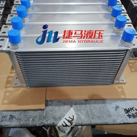 换热器;冷却器;汽车散热器