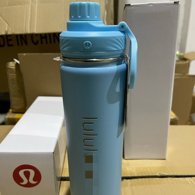 ルルレモン サーモスカップ バック トゥ ライフ スポーツ ヨガ フィットネス ウォーターボトル 710ml ケトル ポータブル ウォーターカップ|undefined