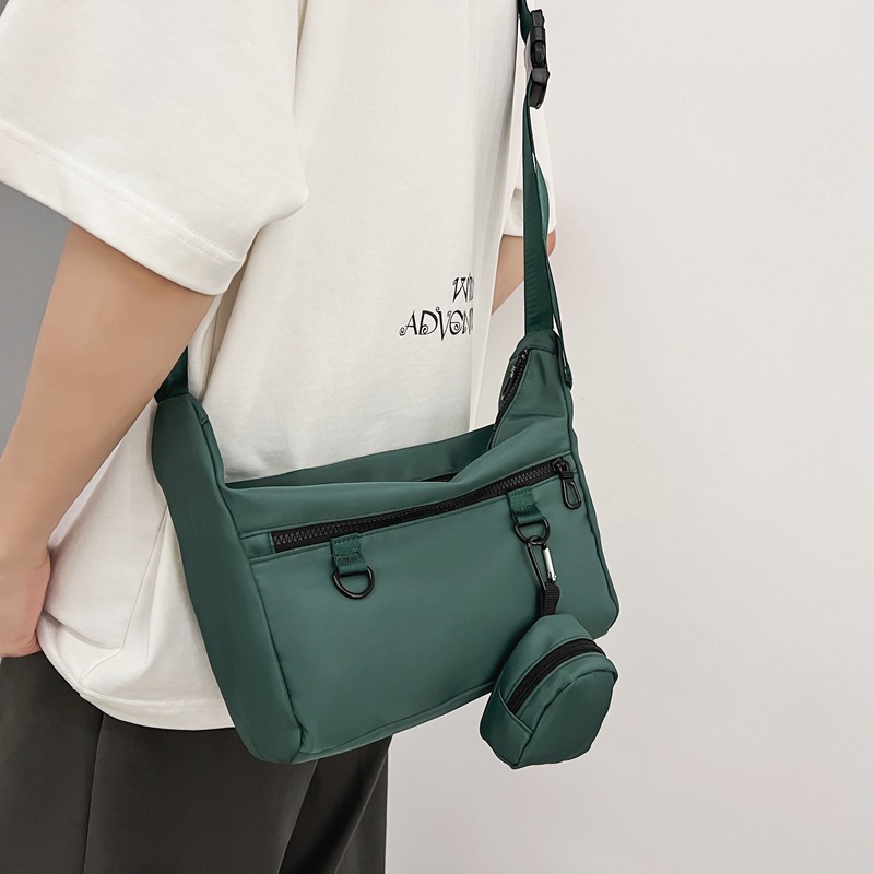 Bolso de mensajero de nailon de función japonesa de alta calidad Bolso de mensajero de hombro deportivo de estudiante de ocio de moda Bolso de viaje al por mayor