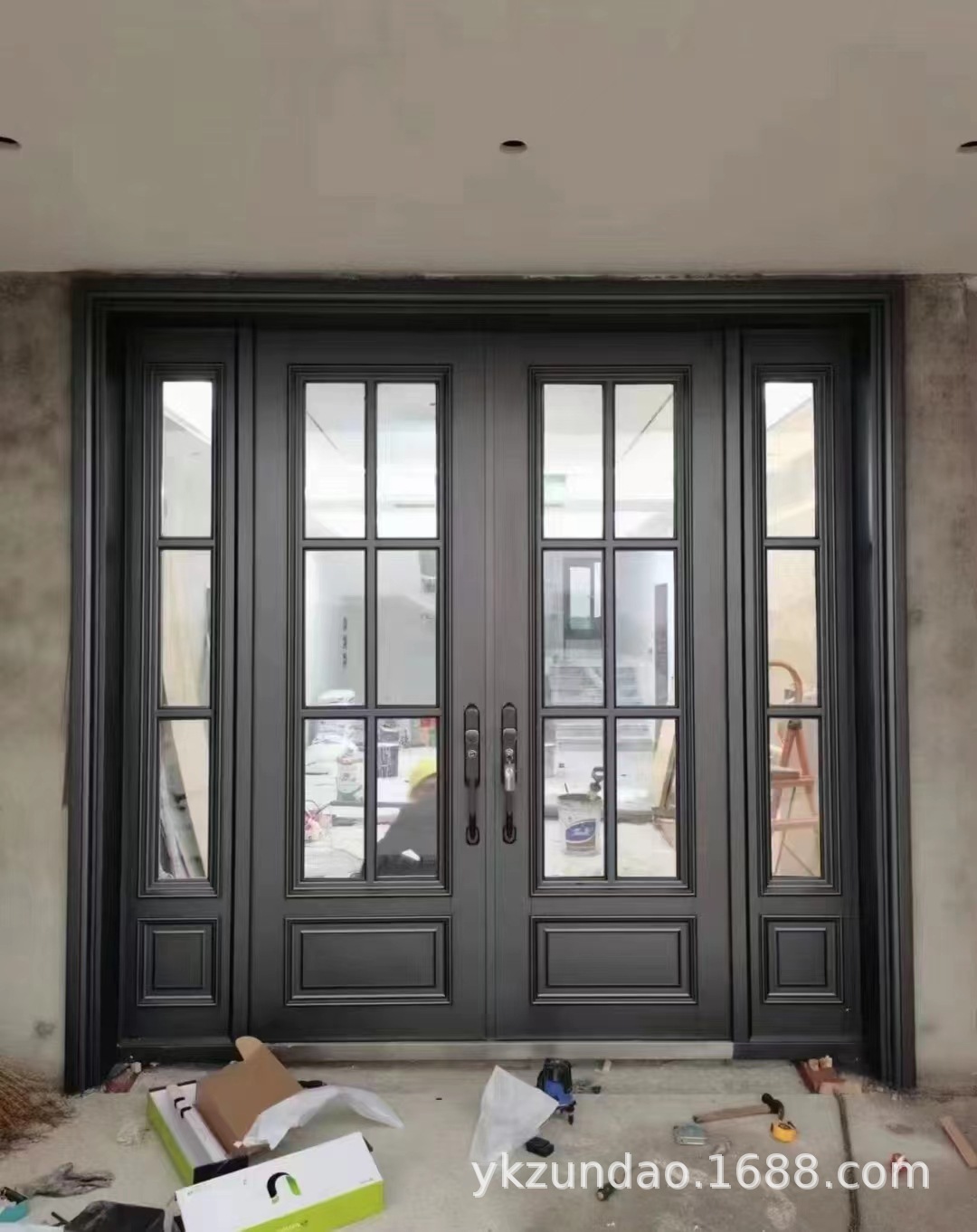 四开锌合金玻璃大门