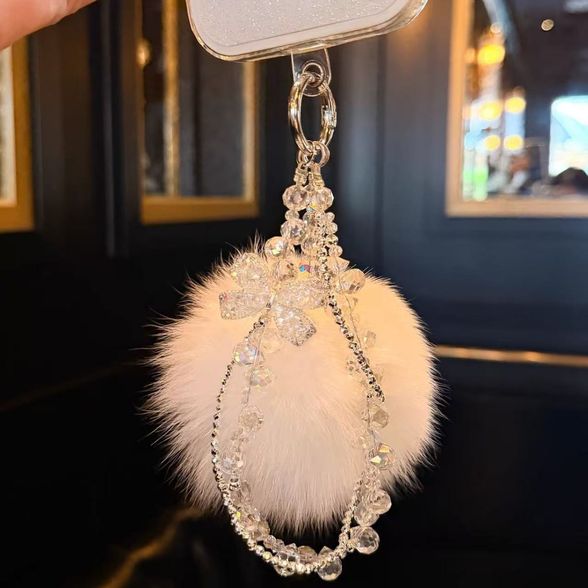 [Winter Love Song] Autumn and Winter Atmosphere Sleeping Bow Hair Ball Mobile Phone Chain Classy Accessible Luxury Pendant Hanging Chain for Women