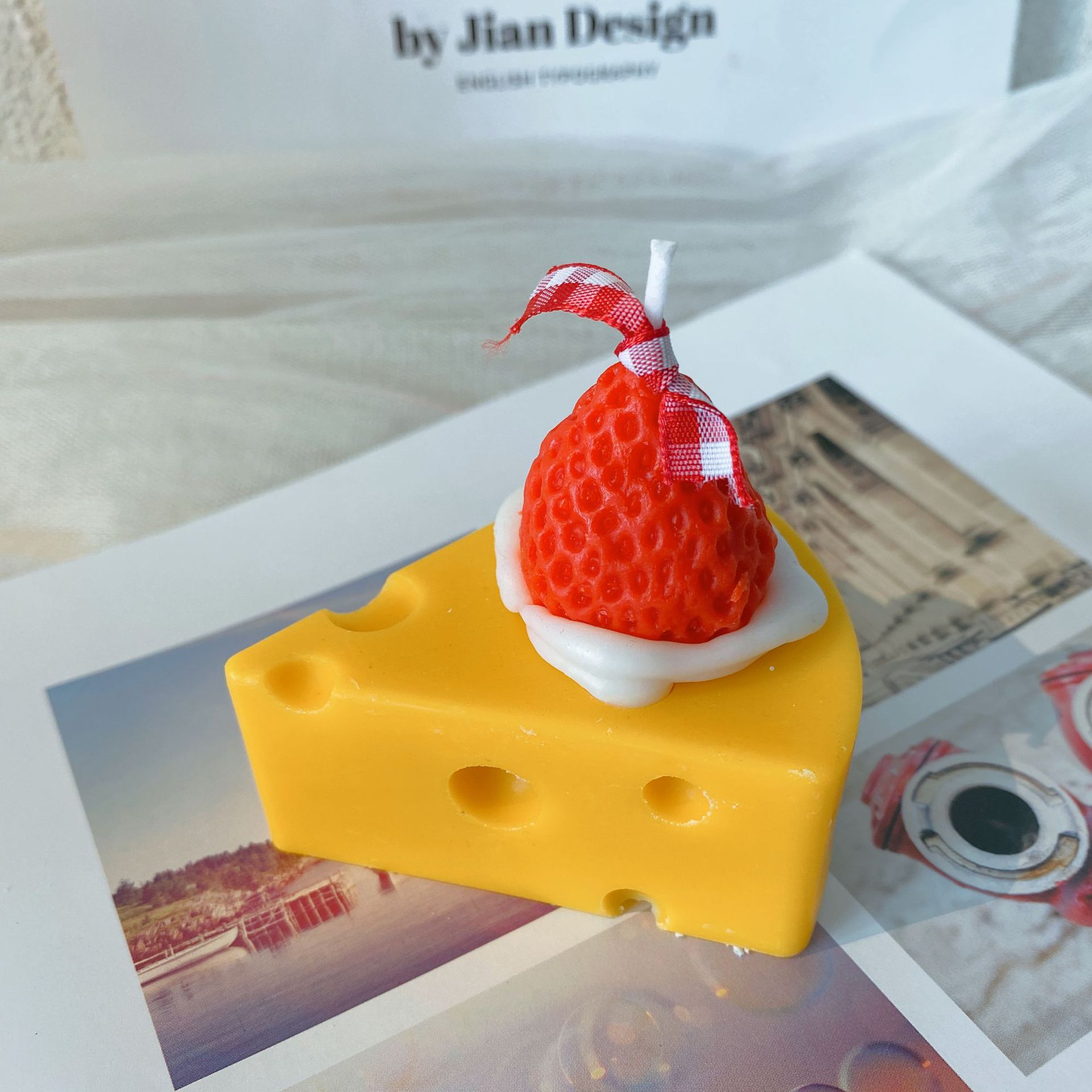 Aromatherapy Candle Birthday Cheese Strawberry Cake Box Goddess Day Niche Holiday Gift Cross-Border Hot Sale_voghion.com