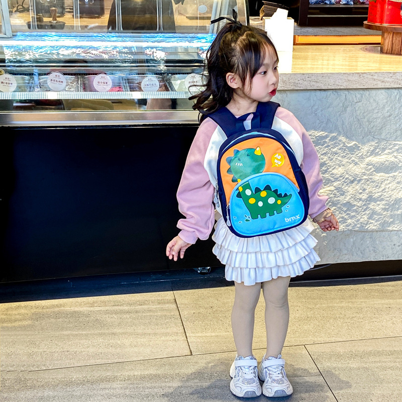 Jardín de infantes mochila para bebés dibujos animados lindos dinosaurios mochila para niños y niñas 2025 nuevo comercio exterior mochila para niños
