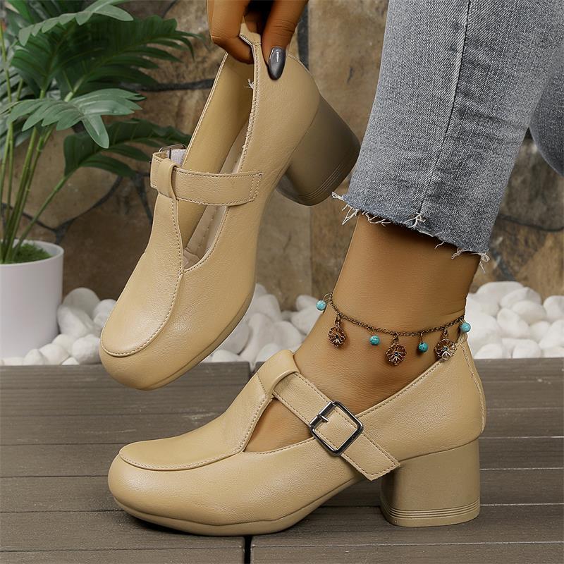 2026 zapatos casuales para madres zapatos suaves cómodos nuevos zapatos de cuero antideslizantes chinos de mediana edad zapatos de mujer