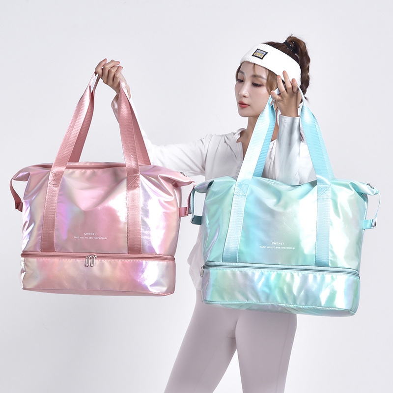 Fashionable sports bag
