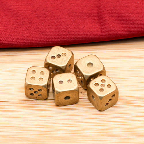 Personalized pure copper dice for bars and nightclubs, practical brass round dice accessories, crafts transfer gifts