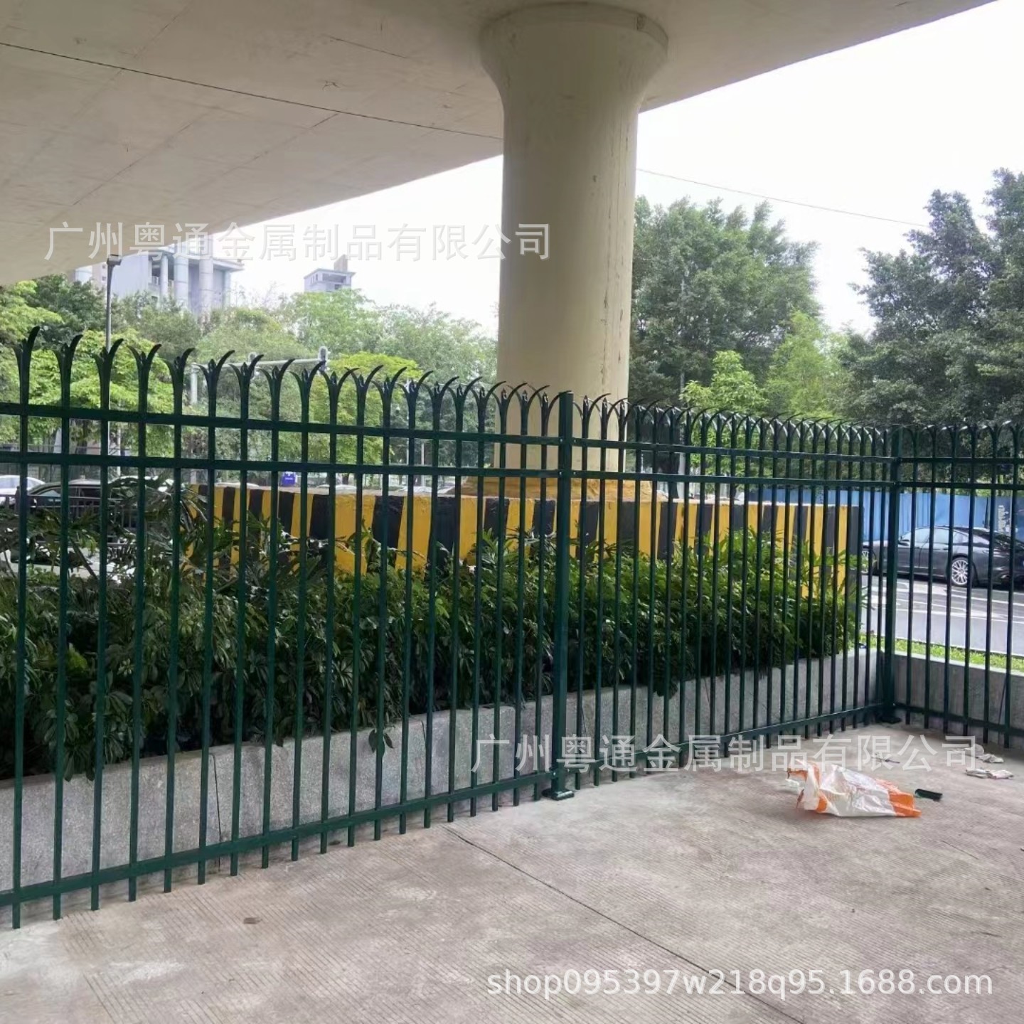 供应小区别墅锌钢护栏防攀爬隔离栏各种铁艺护栏焊接组装栅栏