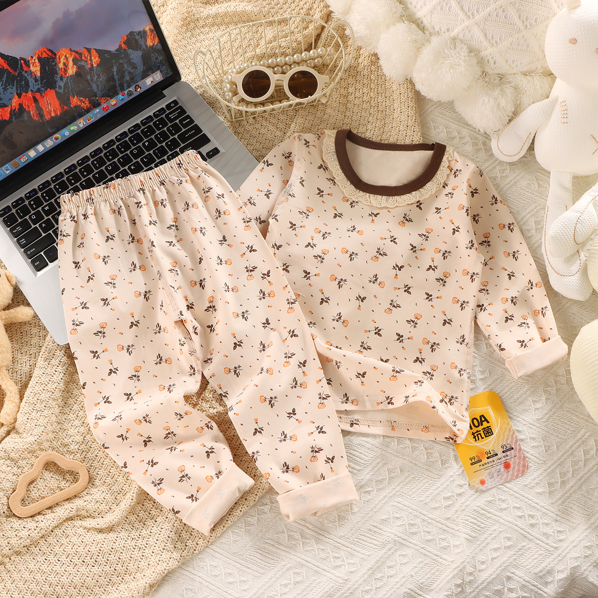 Lycra boneless suit orange flowers