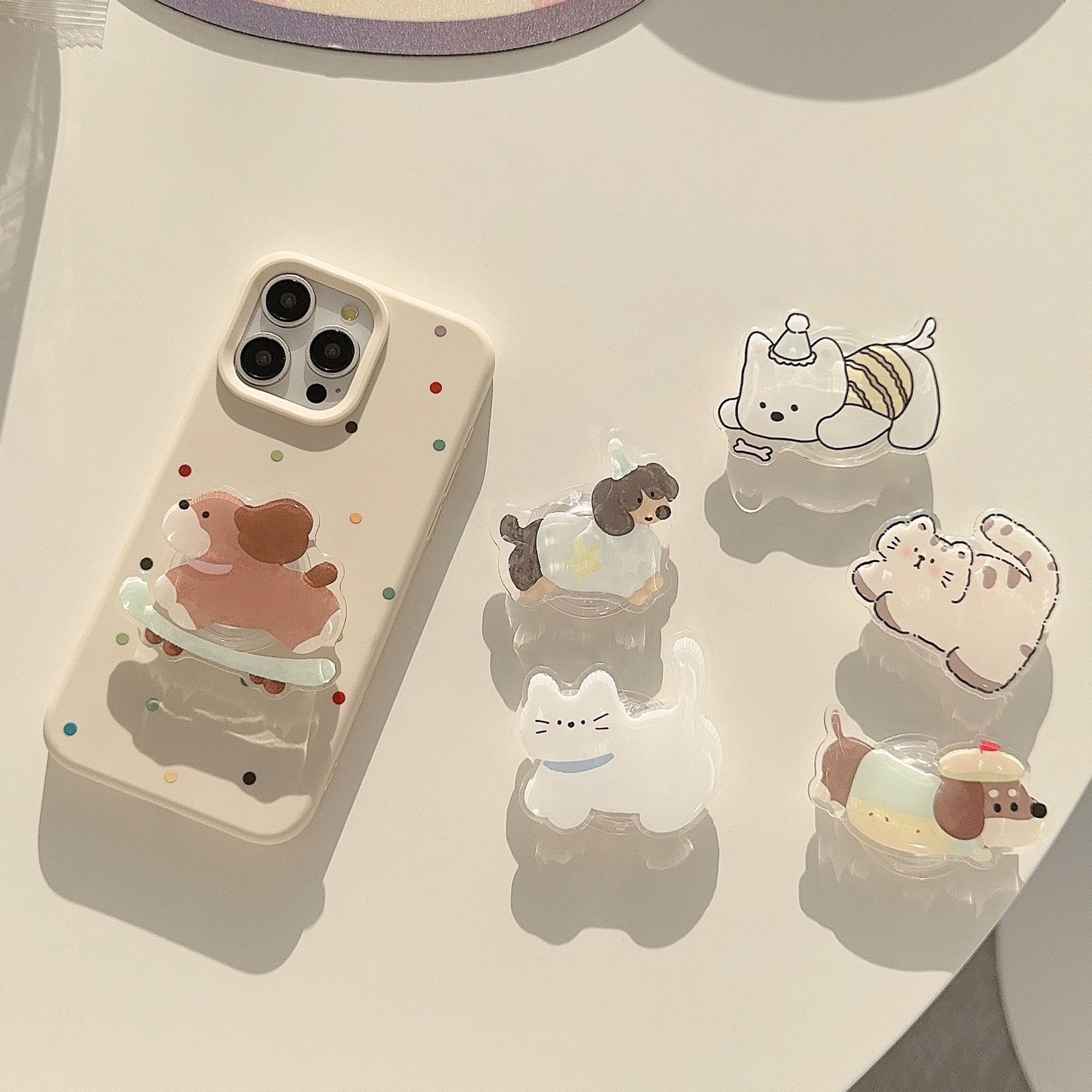 Ins韓風アニメのニャンヌ動物の背中に殻を貼って伸縮します。