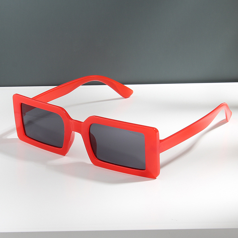 레드 프레임 그레이