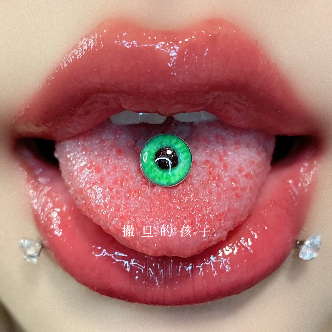 Pointed labret stud close-up product detail