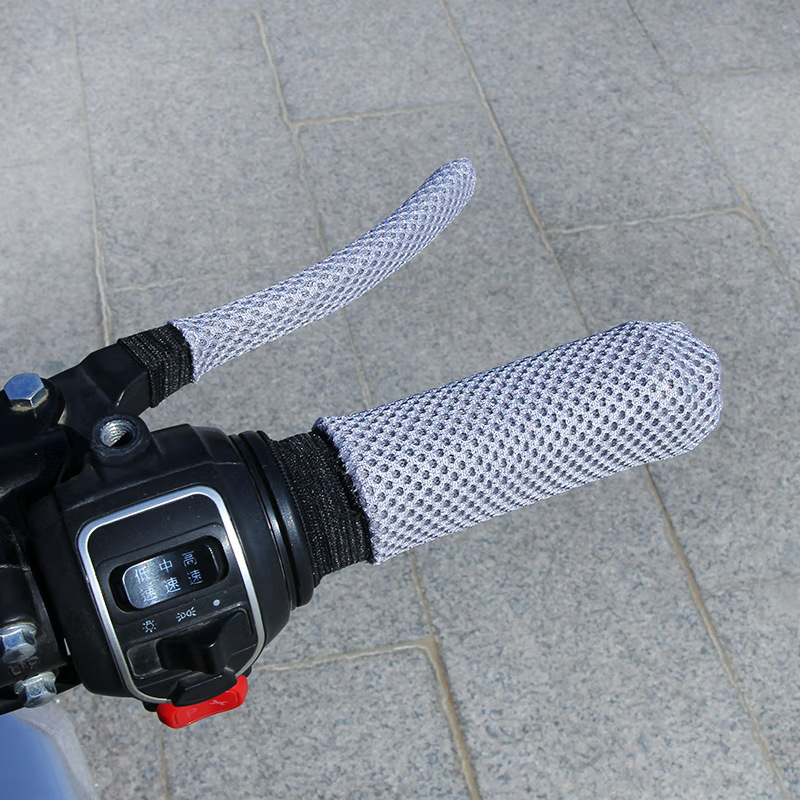 Summer ice silk electric car handle cover sweat-absorbent breathable universal outdoor electric tricycle motorcycle handle cover factory wholesale