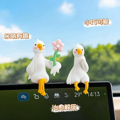 Car ornaments: ornament, creative dashboard