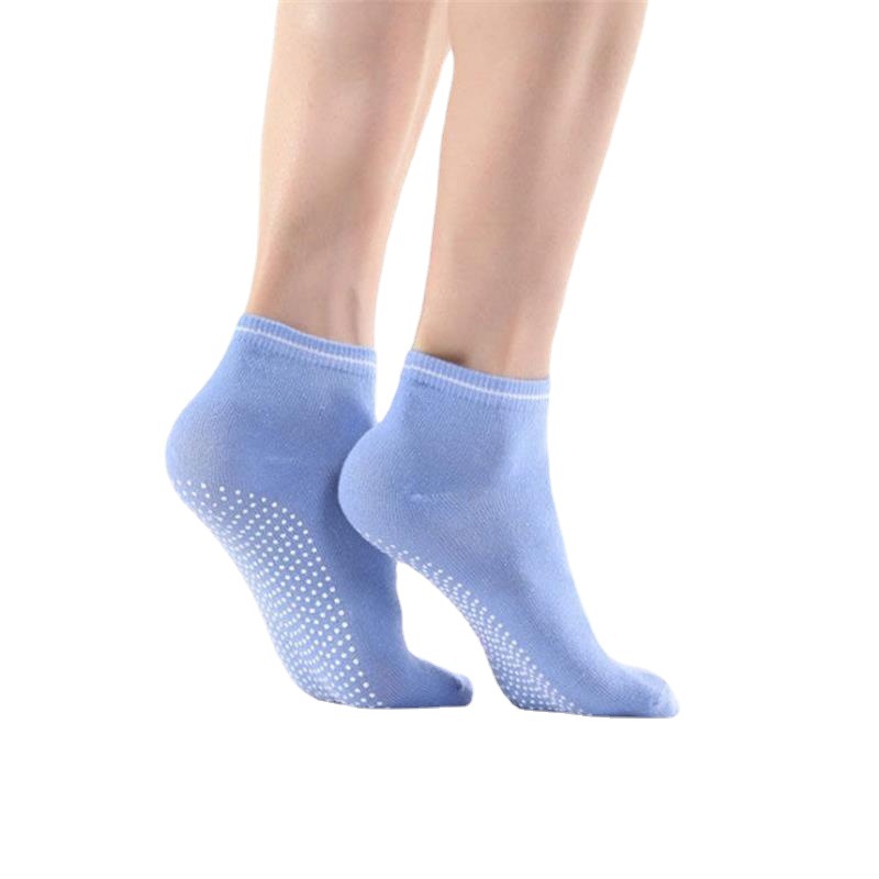 Non-slip sports comfortable socks for men and women for yoga for gym